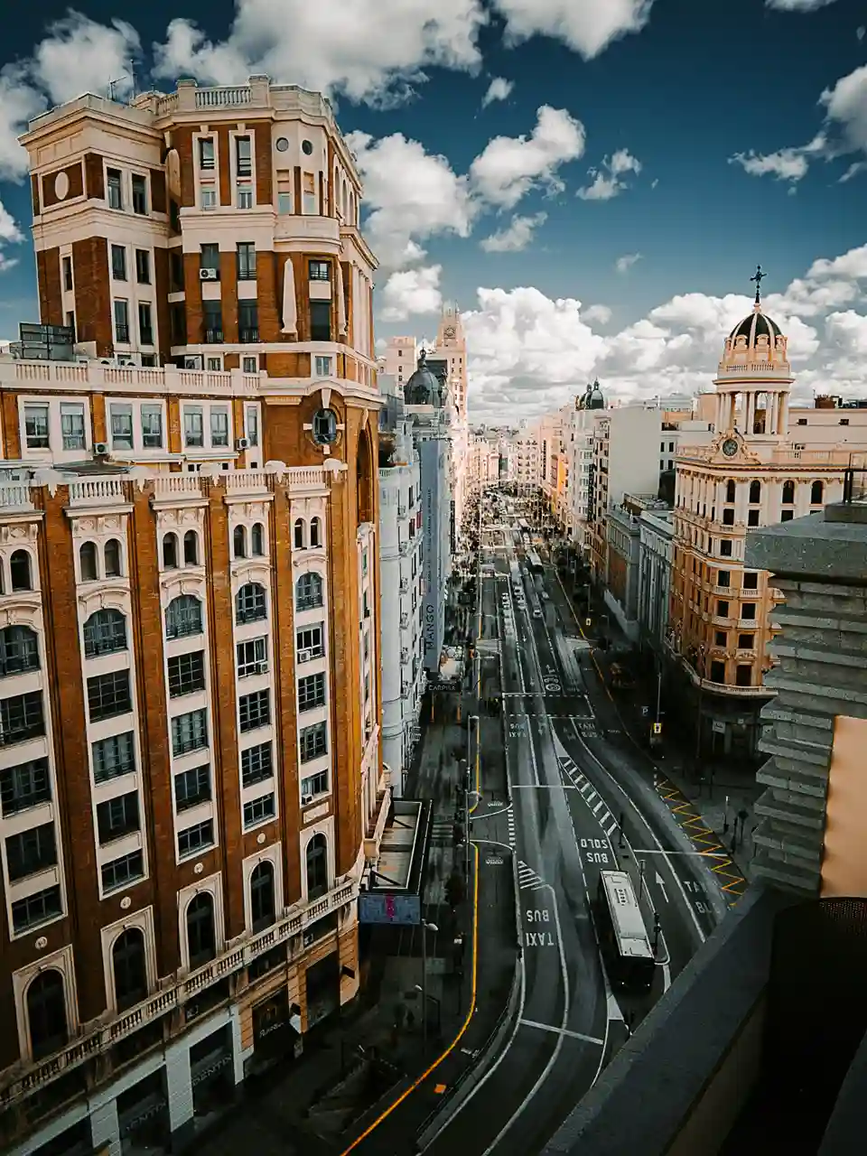 naves industriales, locales, terrenos y residencial